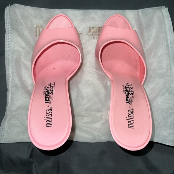 Melissa x Jeremy Scott Pink Barbie Inflatable Heels - Picture 4 of 6